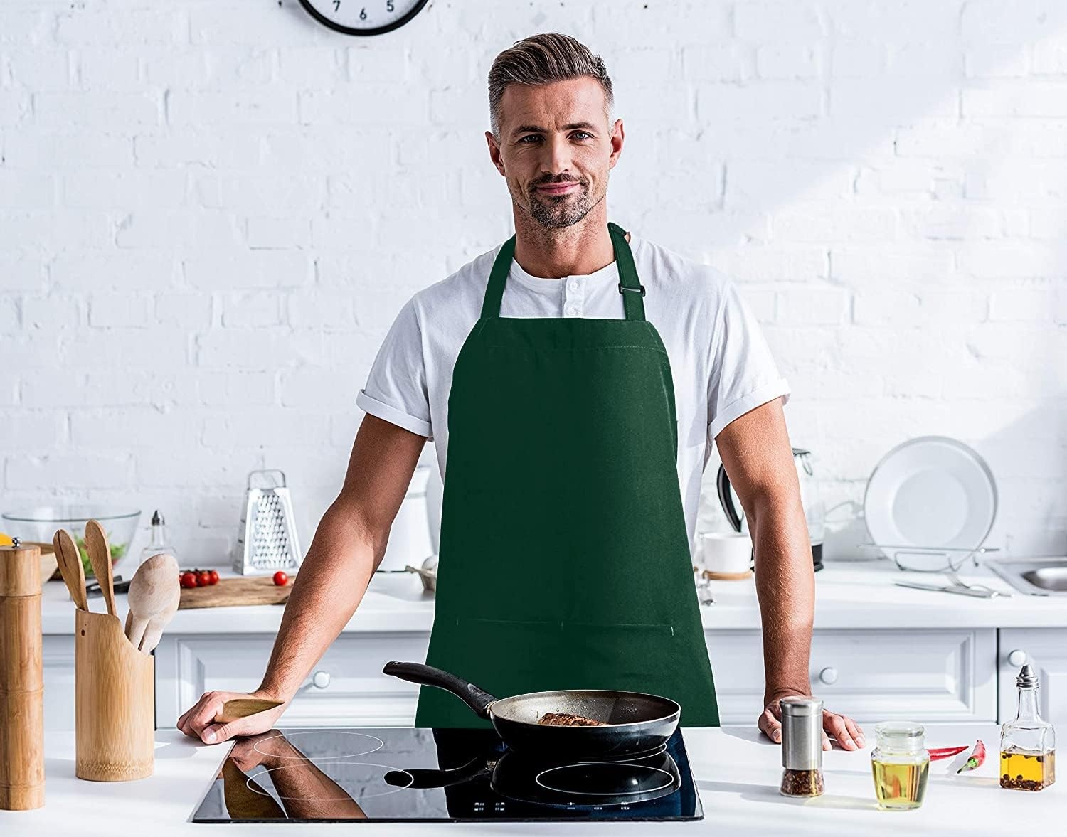 image:imageUtopia Kitchen 2 Pack Bib Apron Adjustable with 2 Pockets Water and Oil Resistant Cooking Kitchen Chef Apron for Women MenGreen