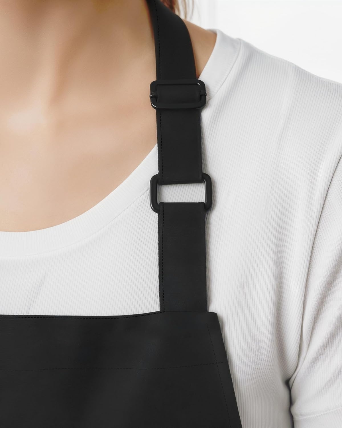 image:imageUtopia Kitchen 1 Pack Bib Apron Adjustable Cooking Apron with 2 Pockets Water Resistant Chef Kitchen Apron for Women MenBlack